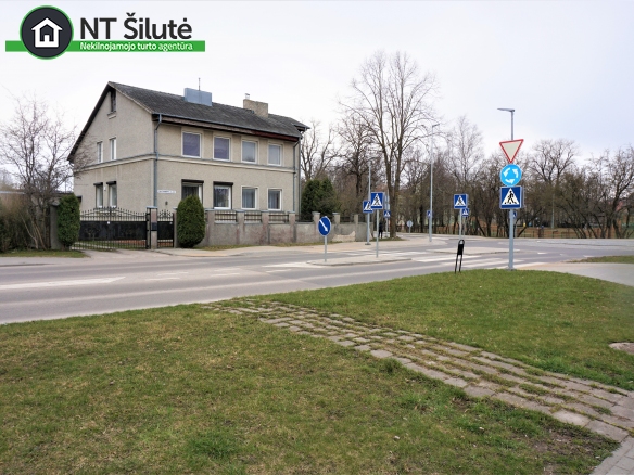 PARDUODAMA GYVENAMOJO NAMO DALIS CINTJONIŠKIŲ G. ŠILUTĖJE