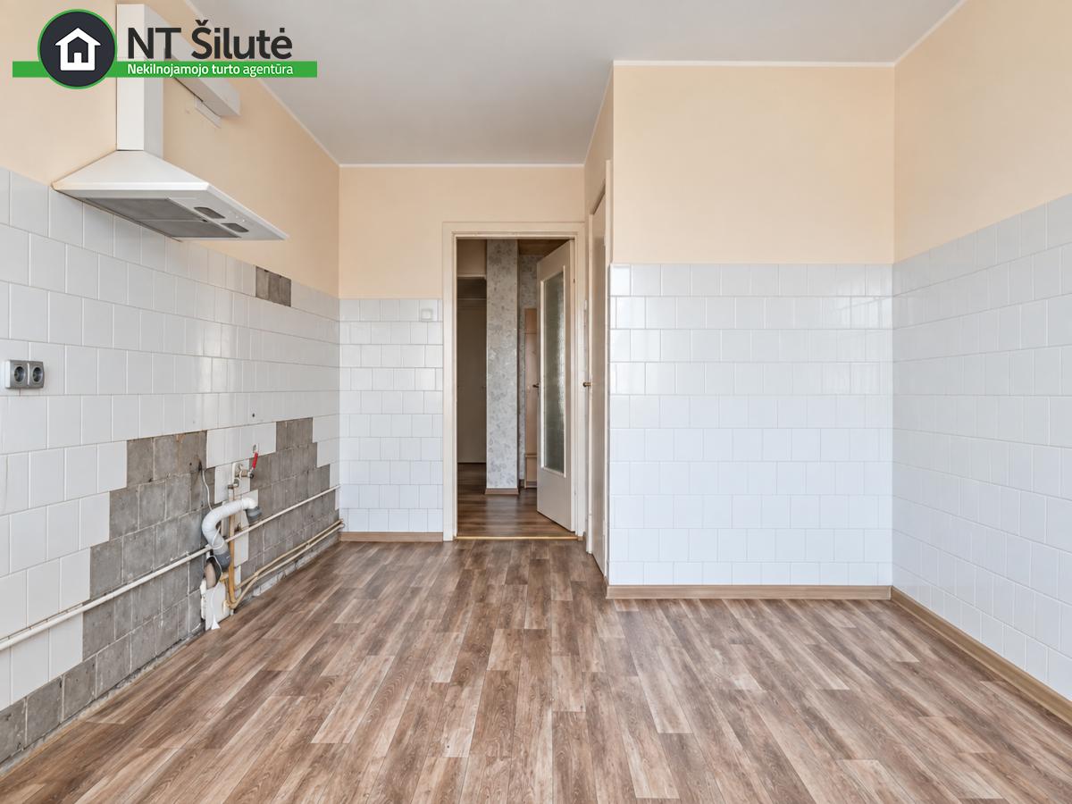 PARDUODAMAS ERDVUS 3 KAMBARIŲ BUTAS RUSNĖJE, DONELAIČIO G. 7 (11)
