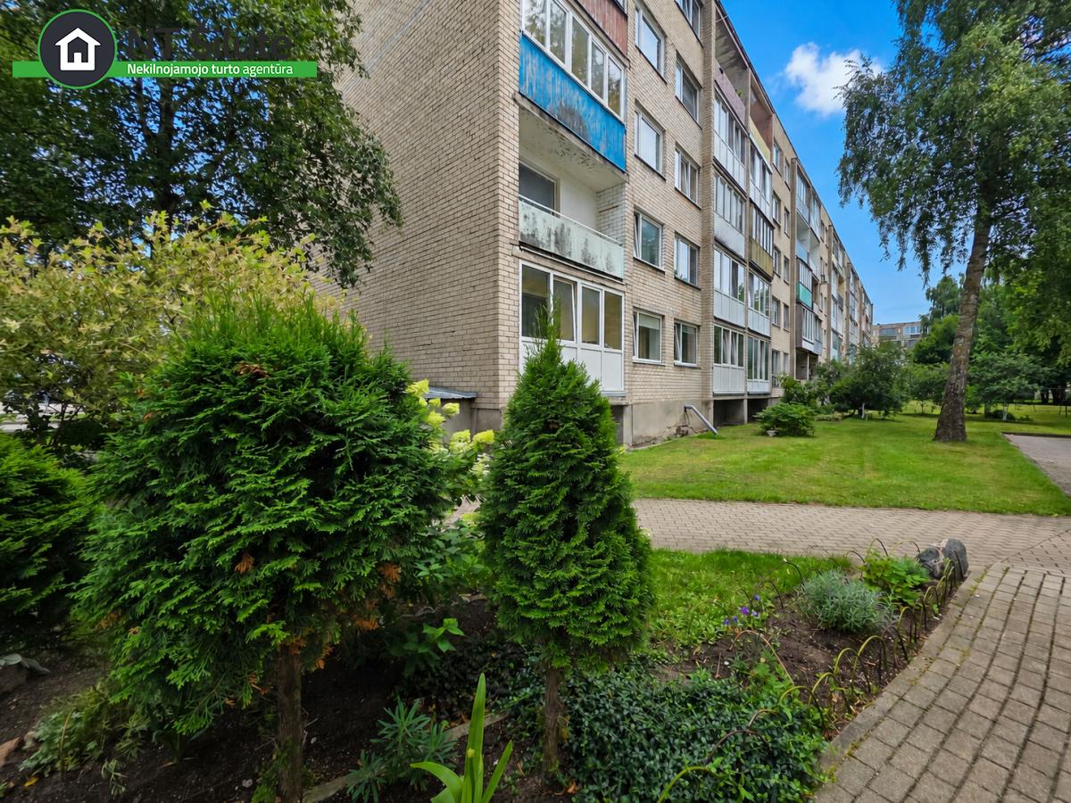 PARDUODAMAS 3 KAMBARIŲ BUTAS ŠILUTĖJE, JAUNIMO AL. 2 (16)