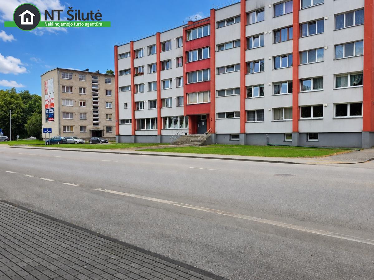 PARDUODAMAS 1 KAMBARIO BUTAS RENOVUOTAME NAME GLUOSNIŲ G. 3 (11)