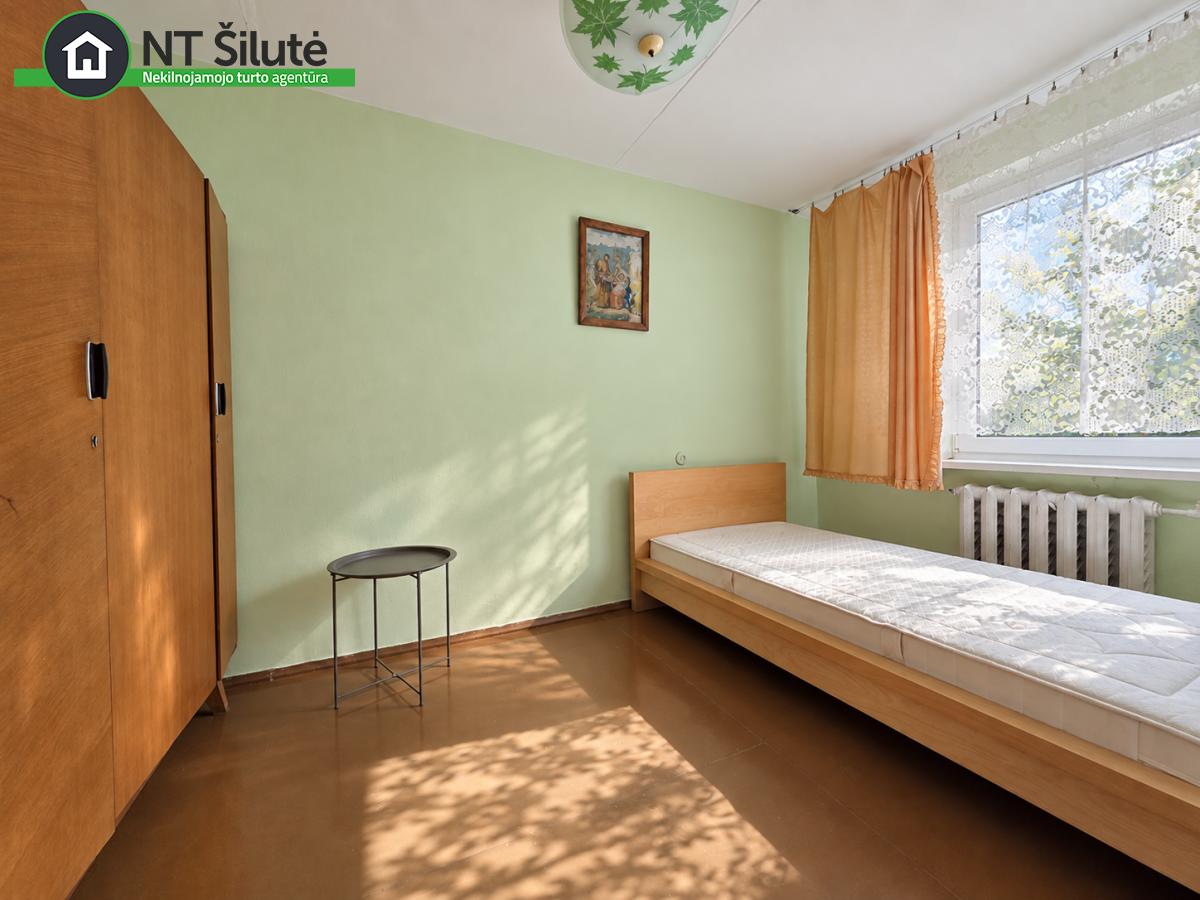 PARDUODAMAS ERDVUS 3 KAMBARIŲ BUTAS RUSNĖJE, DONELAIČIO G. 7 (5)