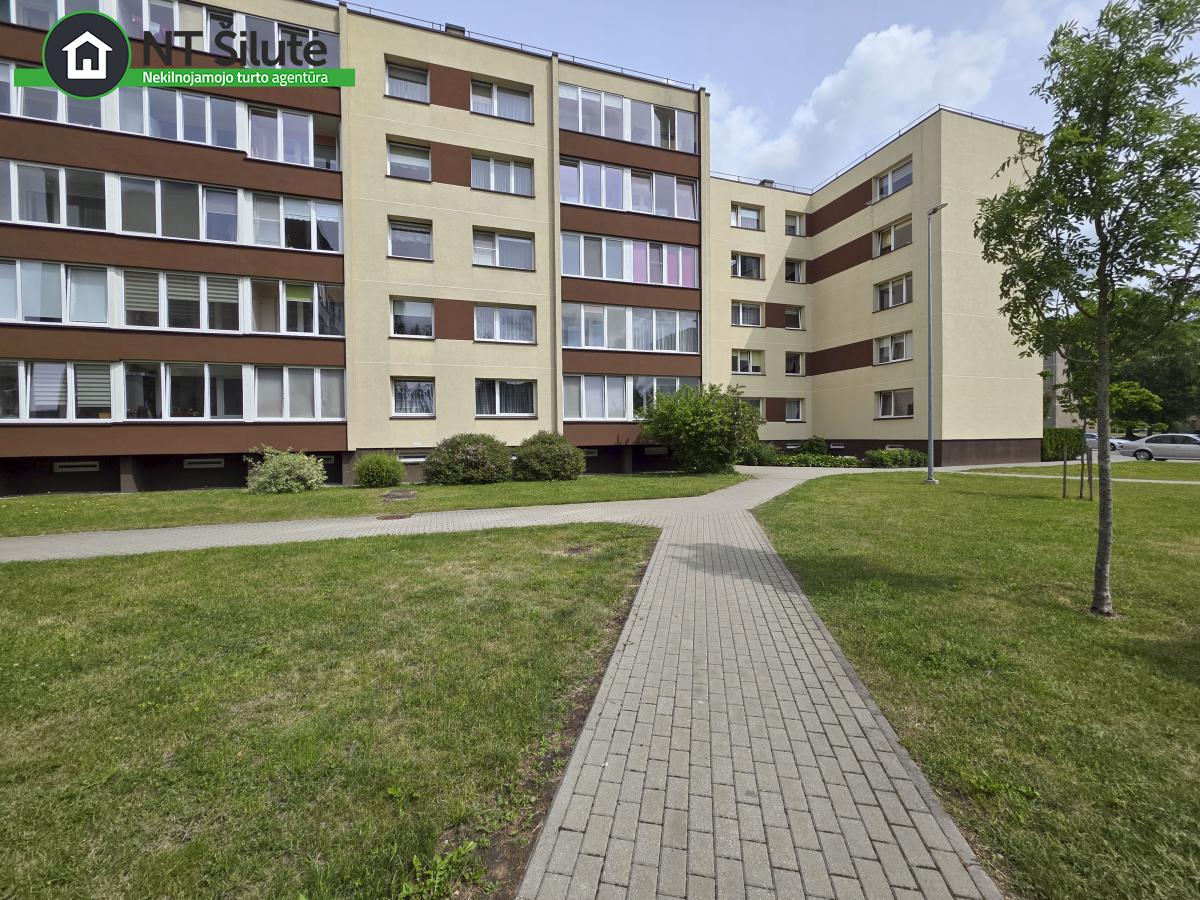 PARDUODAMAS 3 KAMBARIŲ BUTAS RENOVUOTAME NAME (23)