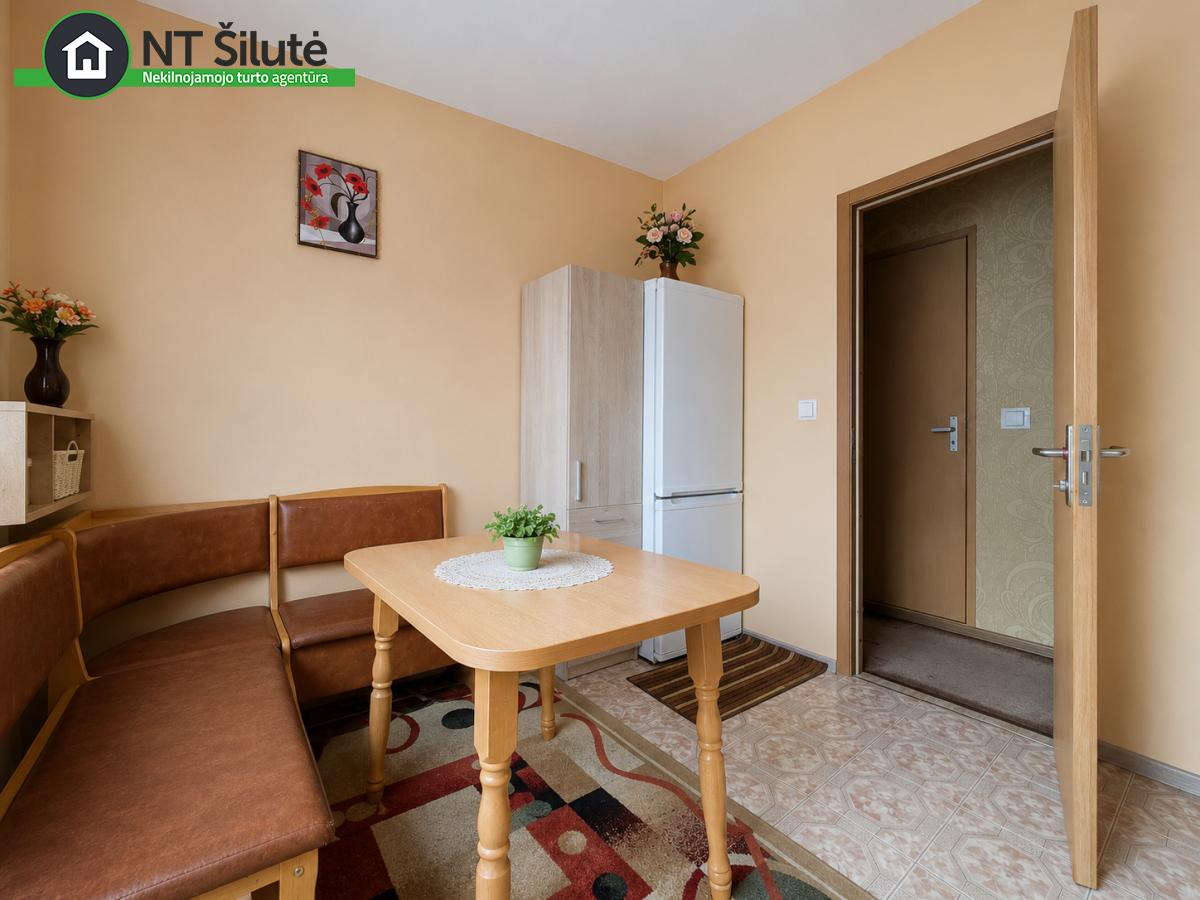 PARDUODAMAS 2 KAMBARIŲ BUTAS SU MAŽUOJU HOLU MELIORATORIŲ AL.2 (8)