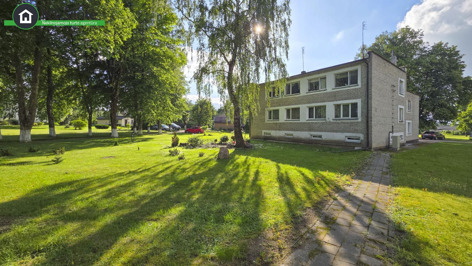 PARDUODAMAS 2 KAMBARIŲ BUTAS ANTRAME AUKŠTE (23)