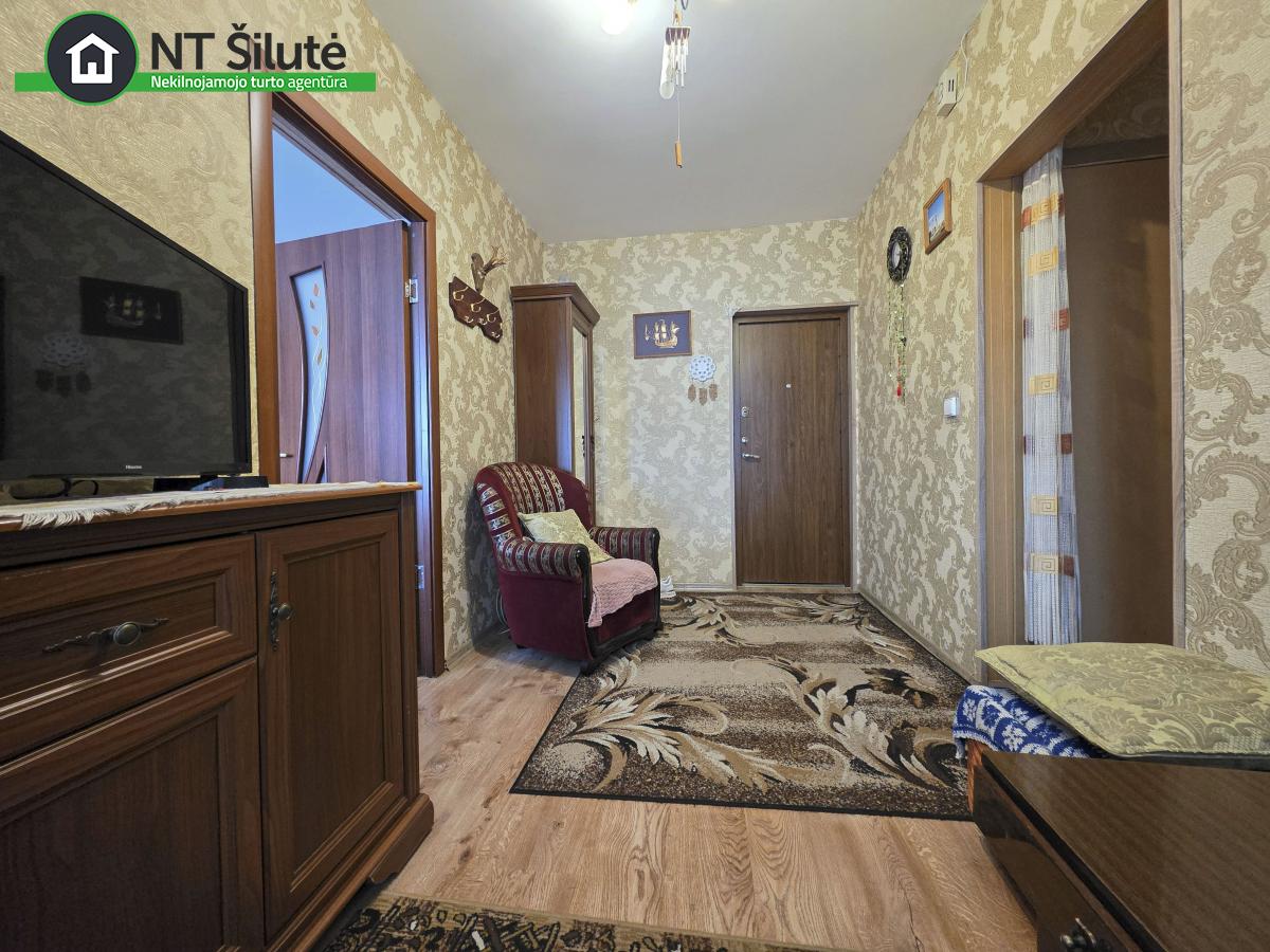 PARDUODAMAS 2 KAMBARIŲ BUTAS SU MAŽUOJU HOLU MELIORATORIŲ AL.2 (12)