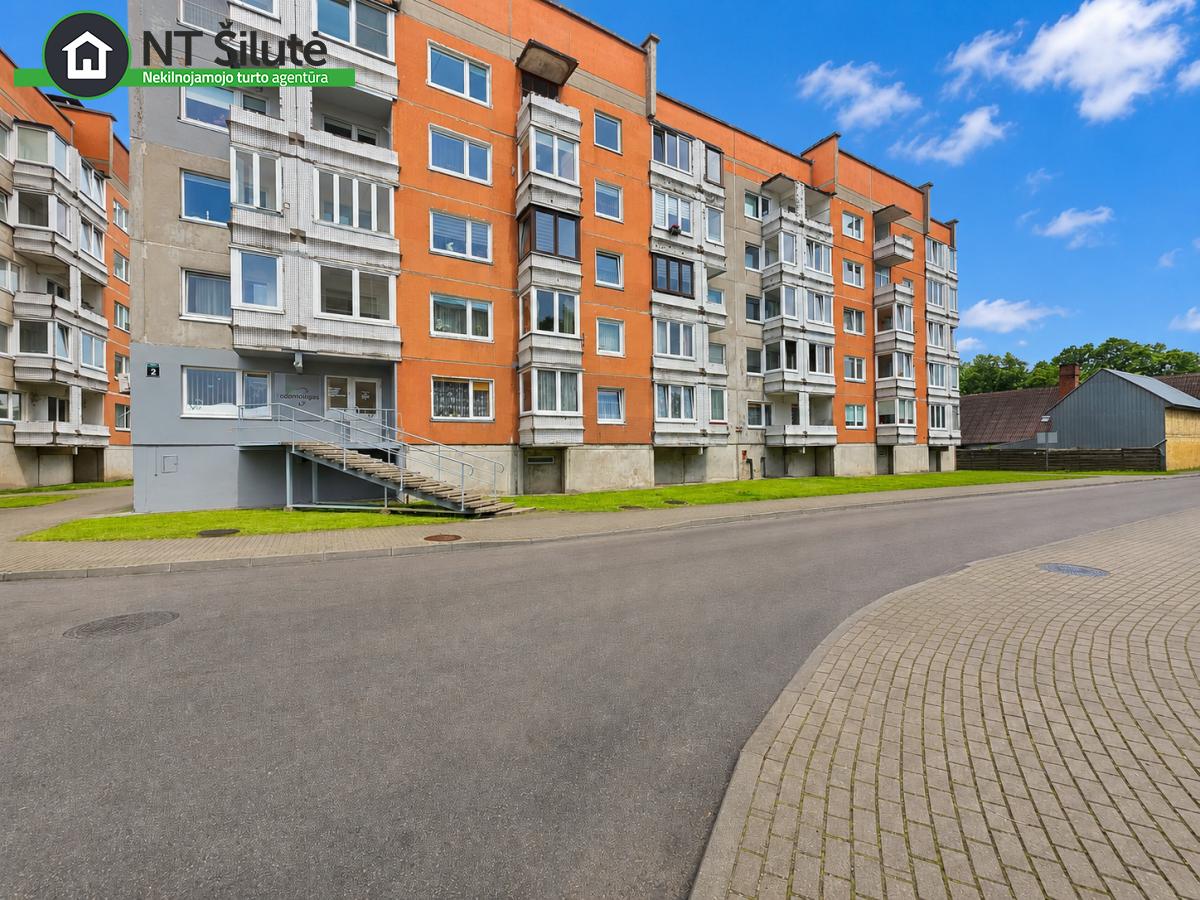 PARDUODAMAS 2 KAMBARIŲ BUTAS SU MAŽUOJU HOLU MELIORATORIŲ AL.2 (20)