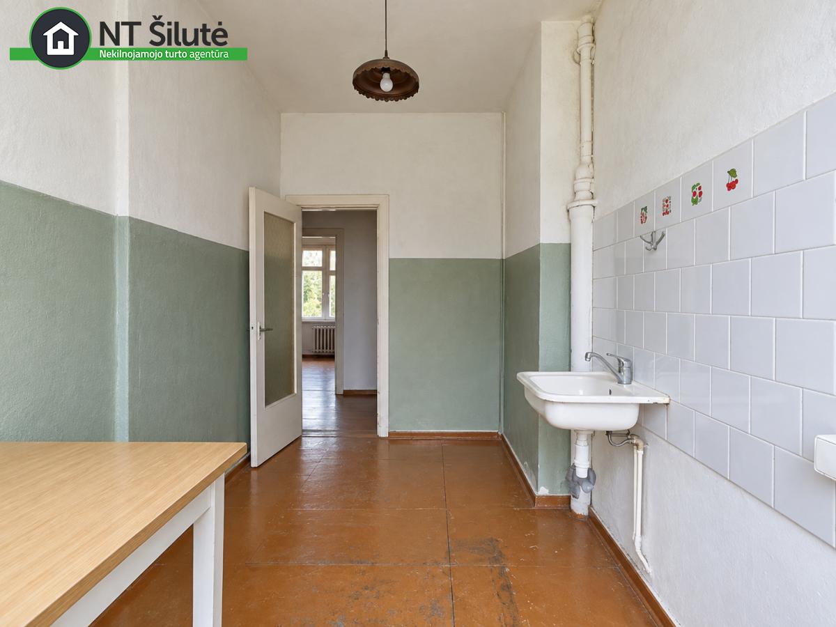 PARDUODAMAS 2 KAMBARIŲ BUTAS PIRMAME AUKŠTE LIETUVININKŲ G. 25 (13)