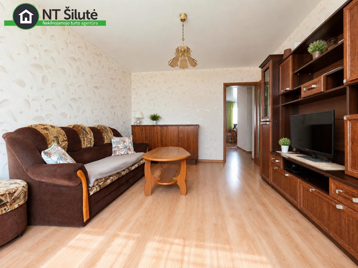 PARDUODAMAS 2 KAMBARIŲ BUTAS ŠILUTĖS MIESTO CENTRE, LAISVĖS AL. 7 (2)