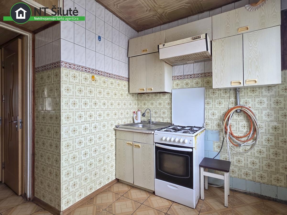 PARDUODAMAS 3 KAMBARIŲ BUTAS PIRMAME AUKŠTE  (10)