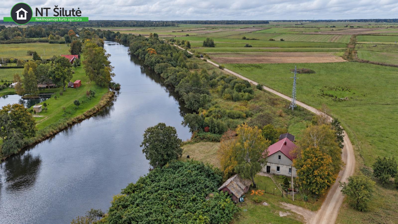 PARDUODAMAS GYVENAMASIS NAMAS PRIE MINIJOS UPĖS SAKUČIUOSE (21)