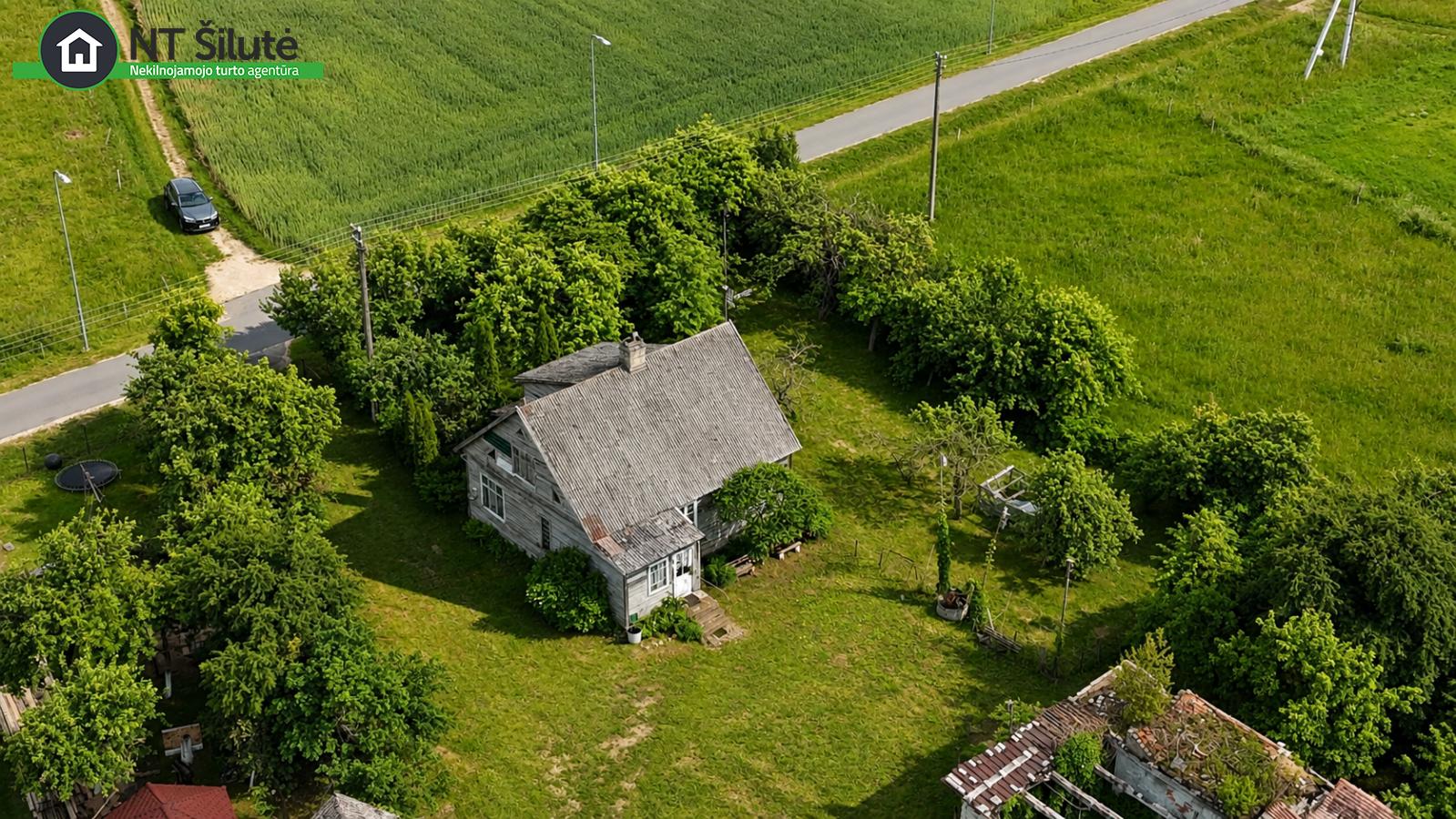 PARDUODAMAS GYVENAMAS NAMAS SU 0.2495 HA. ŽEMĖS SKLYPU (4)