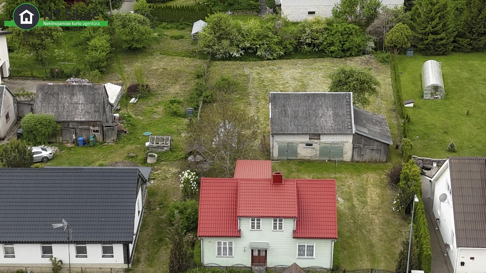 PARDUODAMAS GYVENAMASIS NAMAS ŽEMAIČIŲ NAUMIESTYJE, LAISVĖS G. 15 (18)