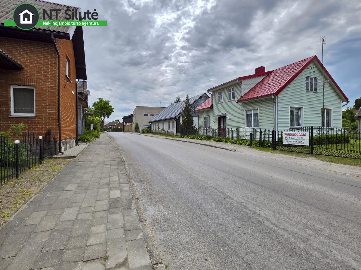 PARDUODAMAS GYVENAMASIS NAMAS ŽEMAIČIŲ NAUMIESTYJE, LAISVĖS G. 15 (2)