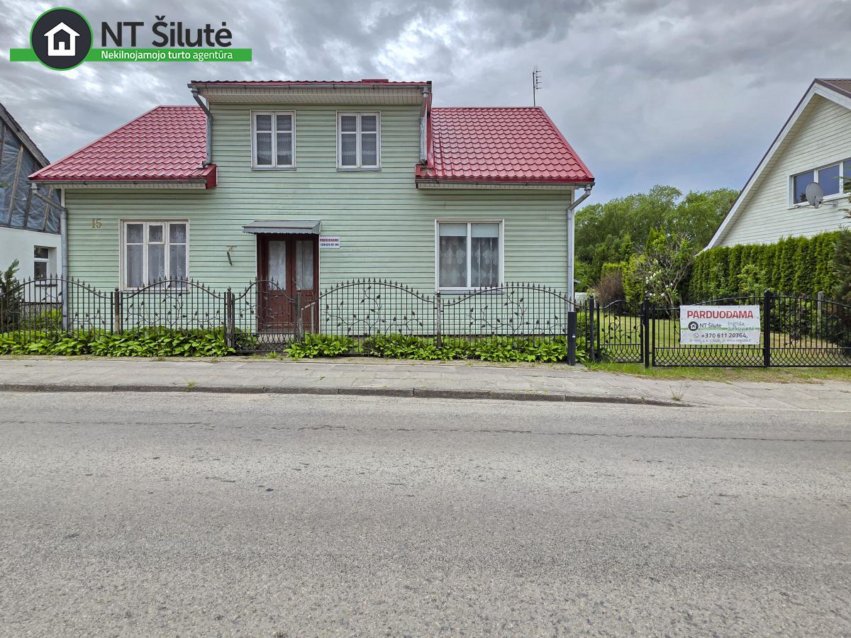 PARDUODAMAS GYVENAMASIS NAMAS ŽEMAIČIŲ NAUMIESTYJE, LAISVĖS G. 15 (3)