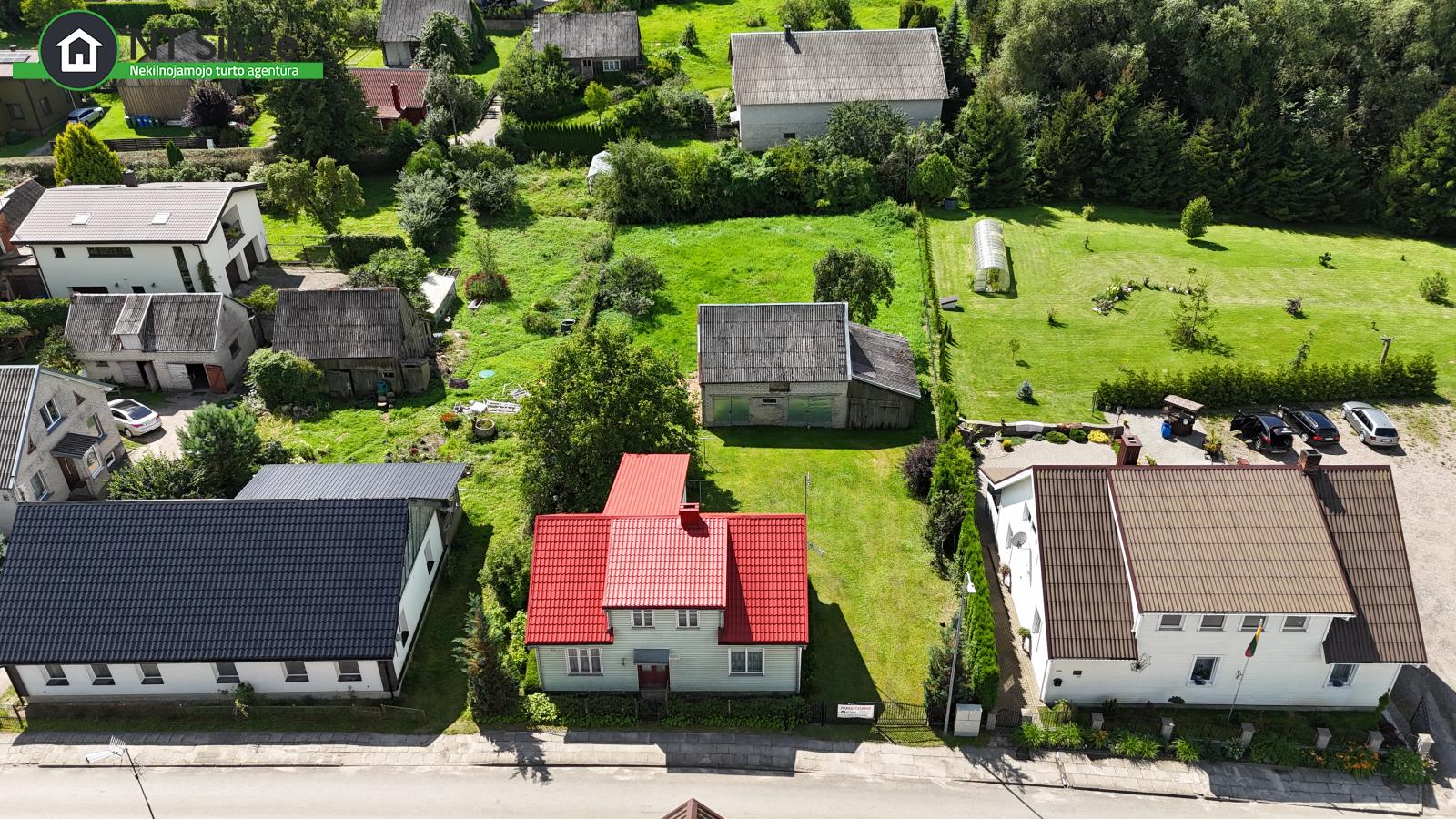 PARDUODAMAS GYVENAMASIS NAMAS ŽEMAIČIŲ NAUMIESTYJE, LAISVĖS G. 15 (6)