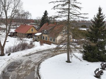 PARDUODAMAS 2 KAMBARIŲ BUTAS ANTRAME AUKŠTE RUSNĖJE, TAIKOS G. 7A