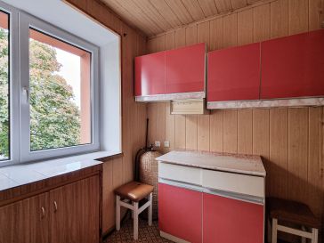 PARDUODAMAS 2 KAMBARIŲ BUTAS RENOVUOTAME NAME LAISVĖS AL.4