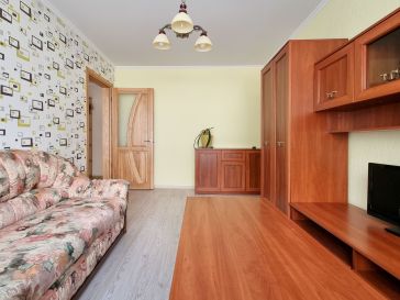 PARDUODAMAS 2 KAMBARIŲ BUTAS 1 AUKŠTE CINTJONIŠKIŲ G.16