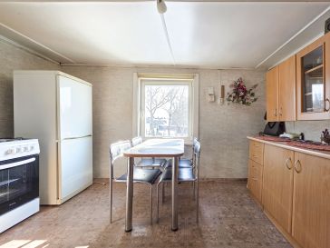 PARDUODAMAS 2 KAMBARIŲ BUTAS ANTRAME AUKŠTE RUSNĖJE, TAIKOS G. 7A68