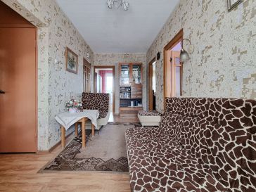 PARDUODAMAS 3 KAMBARIŲ BUTAS  KNYGNEŠIŲ G. 17