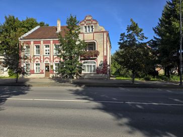PARDUODAMAS 2 KAMBARIŲ BUTAS PIRMAME AUKŠTE LIETUVININKŲ G. 25