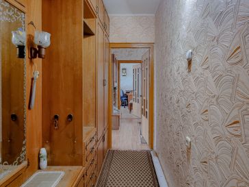 PARDUODAMAS 3 KAMBARIŲ BUTAS  KNYGNEŠIŲ G. 17