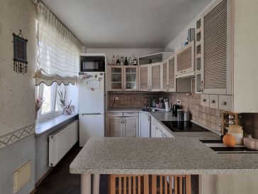PARDUODAMAS 2 KAMBARIŲ BUTAS ANTRAME AUKŠTE SODŲ G. 17