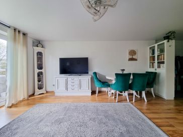 PARDUODAMAS 2 KAMBARIŲ BUTAS 1 AUKŠTE SAUGŲ K. 