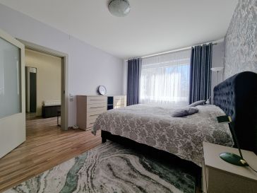 PARDUODAMAS 1 KAMBARIO BUTAS SU MAŽUOJU HOLU ŠILUTĖJE, LIEPŲ G. 11