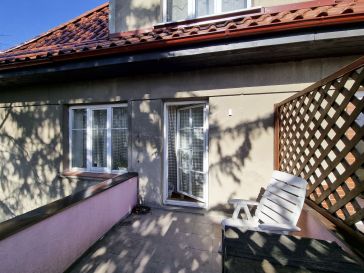 PARDUODAMAS 2 KAMBARIŲ BUTAS ANTRAME AUKŠTE SODŲ G. 17