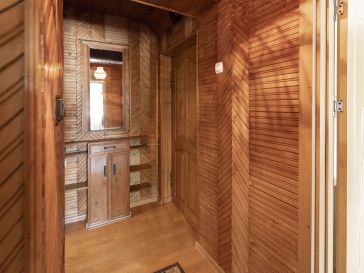 PARDUODAMAS TVARKINGAS 3 KAMBARIŲ BUTAS SAUGOSE