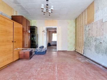 PARDUODAMAS 3 KAMBARIŲ BUTAS TILŽĖS G. 17