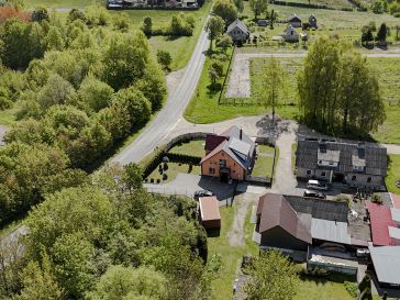 PARDUODAMA GYVENAMOJO NAMO DALIS SU 14 ARŲ ŽEMĖS SKLYPU