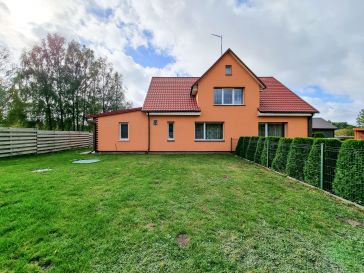 PARDUODAMA GYVENAMOJO NAMO DALIS SU 14 ARŲ ŽEMĖS SKLYPU
