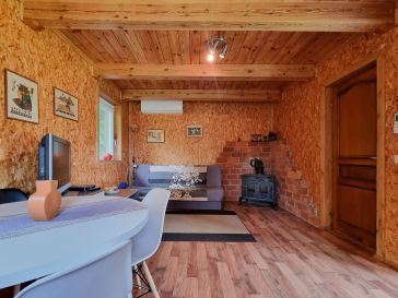 PARDUODAMA SODYBA SU 59.10 ARŲ ŽEMĖS SKLYPU