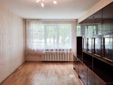 PARDUODAMAS 1 KAMBARIO BUTAS PIRMAME AUKŠTE