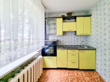 PARDUODAMAS 1 KAMBARIO BUTAS PIRMAME AUKŠTE44