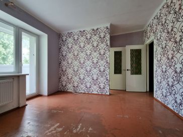 PARDUODAMAS 1 KAMBARIO BUTAS RENOVUOTAME NAME LAISVĖS AL. 9