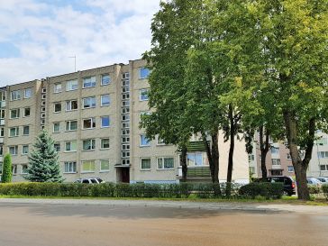 PARDUODAMAS  2  KAMBARIŲ  BUTAS  2 AUKŠTE