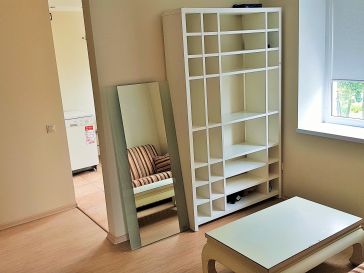 PARDUODAMAS  2  KAMBARIŲ  BUTAS  3 AUKŠTE