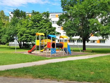 PARDUODAMAS  2  KAMBARIŲ  BUTAS  4 AUKŠTE LAISVĖS KV. 