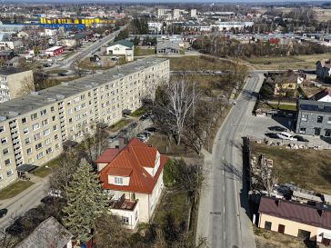 PARDUODAMAS 2 KAMBARIŲ BUTAS ANTRAME AUKŠTE SODŲ G. 17