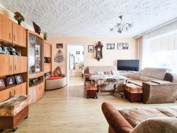 PARDUODAMAS 2 KAMBARIŲ BUTAS LAISVĖS AL.42
