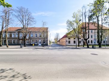 ŠILUTĖS MIESTO CENTRE PARDUODAMAS 2 KAMBARIŲ BUTAS 