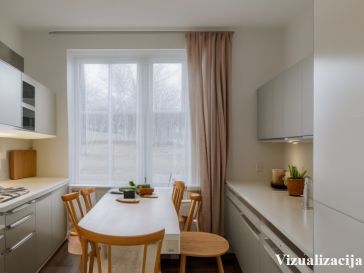 ANTRAME AUKŠTE PARDUODAMAS 3 KAMBARIŲ BUTAS 