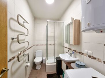 PARDUODAMAS 2 KAMBARIŲ BUTAS ŠILUTĖJE ŽEMAIČIŲ NAUMIESČIO G. 1