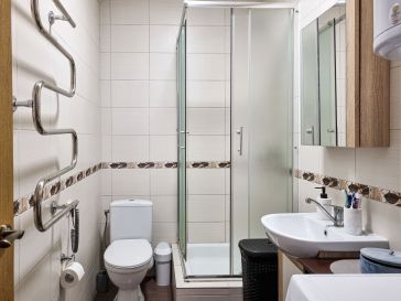 PARDUODAMAS 2 KAMBARIŲ BUTAS ŠILUTĖJE ŽEMAIČIŲ NAUMIESČIO G. 1