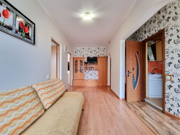 PARDUODAMAS 2 KAMBARIŲ SU DIDŽIUOJU HOLU BUTAS H.ZUDERMANO G. 64