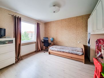PARDUODAMAS 2 KAMBARIŲ SU DIDŽIUOJU HOLU BUTAS H.ZUDERMANO G. 