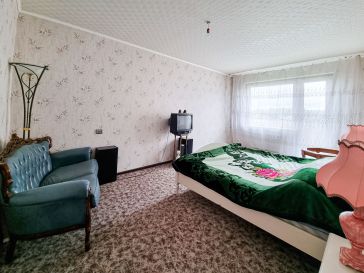 PARDUODAMAS 2 KAMBARIŲ SU DIDŽIUOJU HOLU BUTAS KNYGNEŠIŲ G.